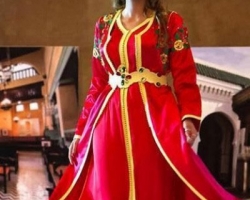 caftan-rouge-satin-pas-cher