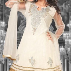 lehenga-choli-blanc-casse-mariage