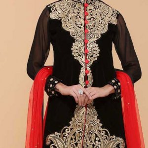 lehenga-choli-rouge-noir