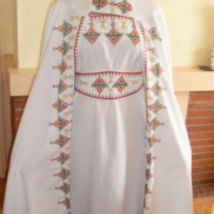 robe-kabyle-blanche-pas-cher