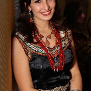 robe-kabyle-noir-mousseline