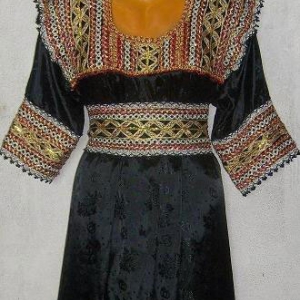 robe-kabyle-noir-sans-manche