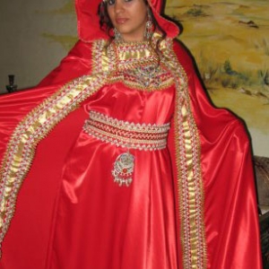 robe-kabyle-rouge-mariage
