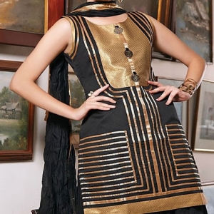 salwar-kameez-noir-dore