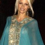 17-pamela-anderson