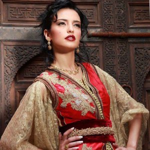 caftan-dentelle-de-calais