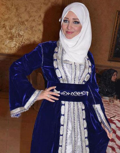 caftan avec hijab blanc